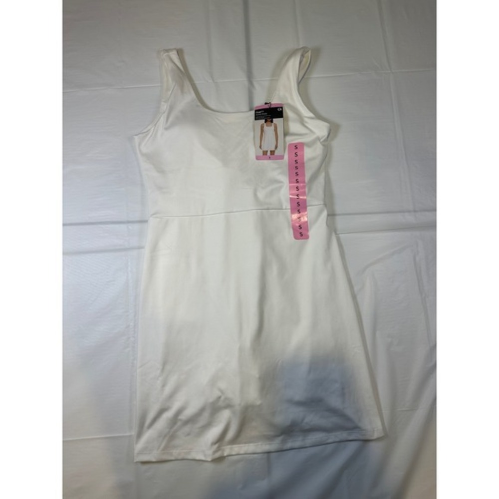 GapFit Women White Active Dress Built-in Shorts Shelf Bra GF012729 Size S NWT